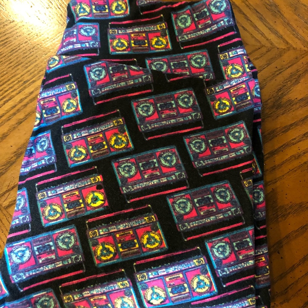 Lularoe os leggings boom box